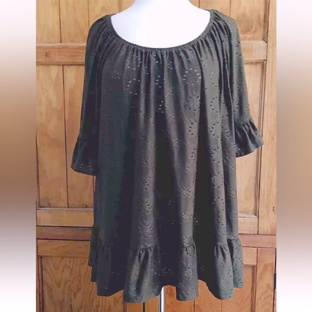 🌼 Per Seption Concept Tunic 3X Olive Green Eyelet Short Sleeve Ruffle Hem Tunic